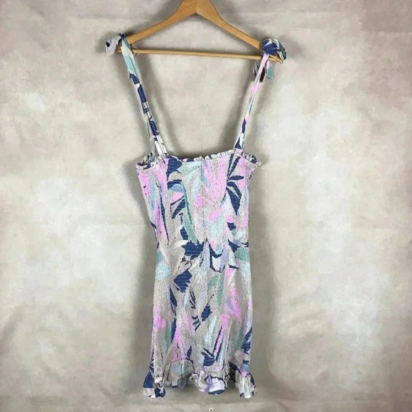 SALTWATER LUXE Tropical Floral Smocked Mini Dress MEDIUM - Picture 11 of 11